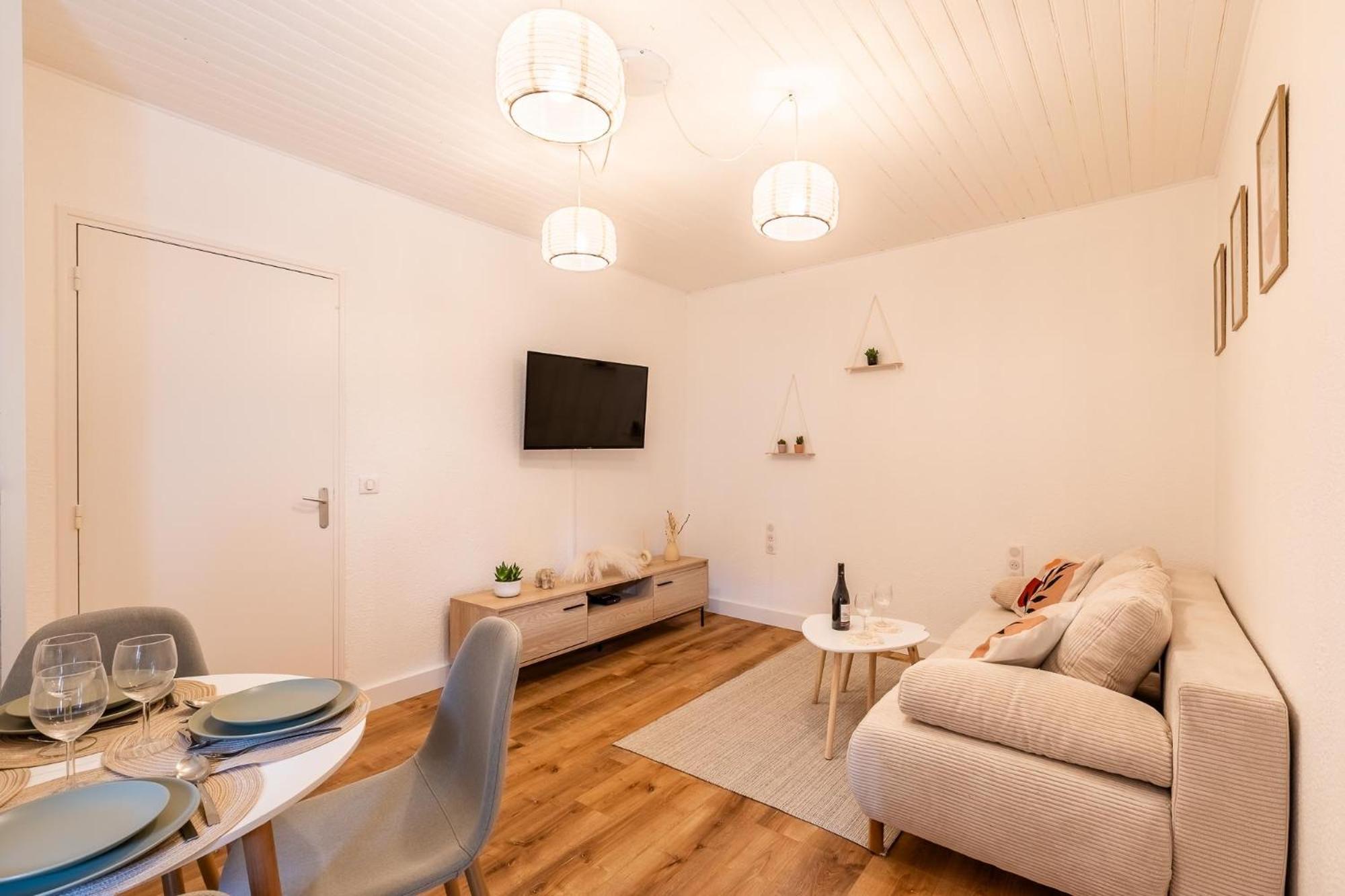 T2 Climatise Proche De Montpellier Avec Parking Public ! Apartment Saint-Georges-d'Orques Luaran gambar